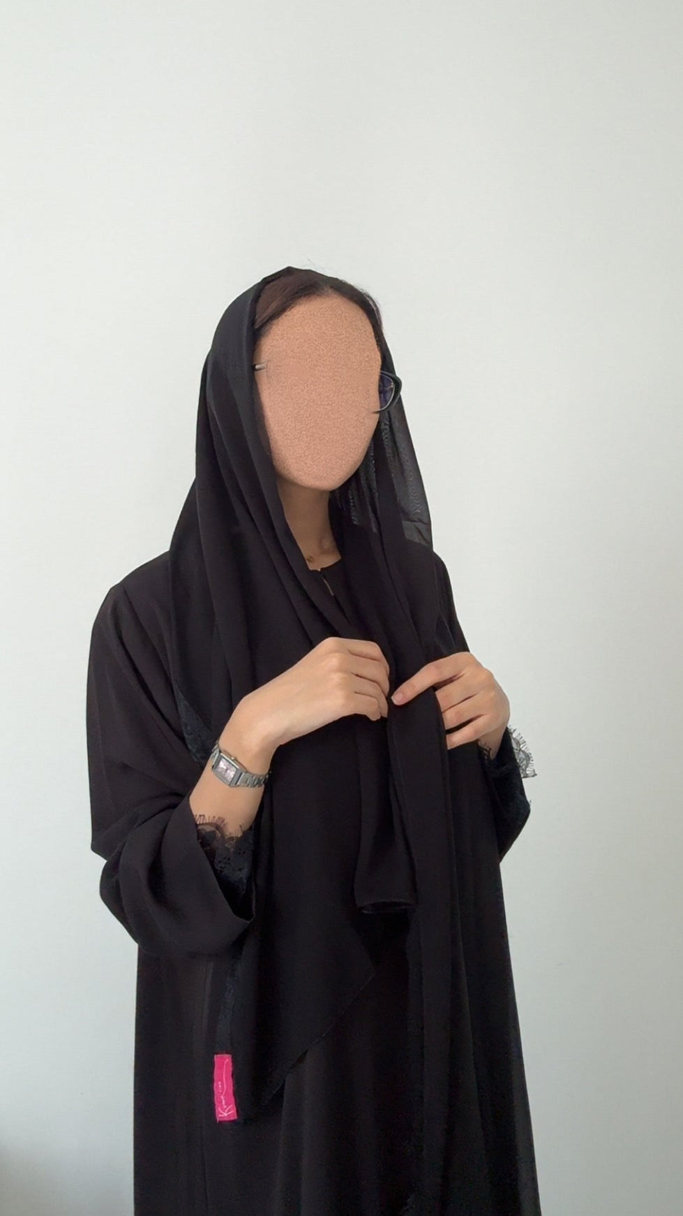 Noir dentelle abaya