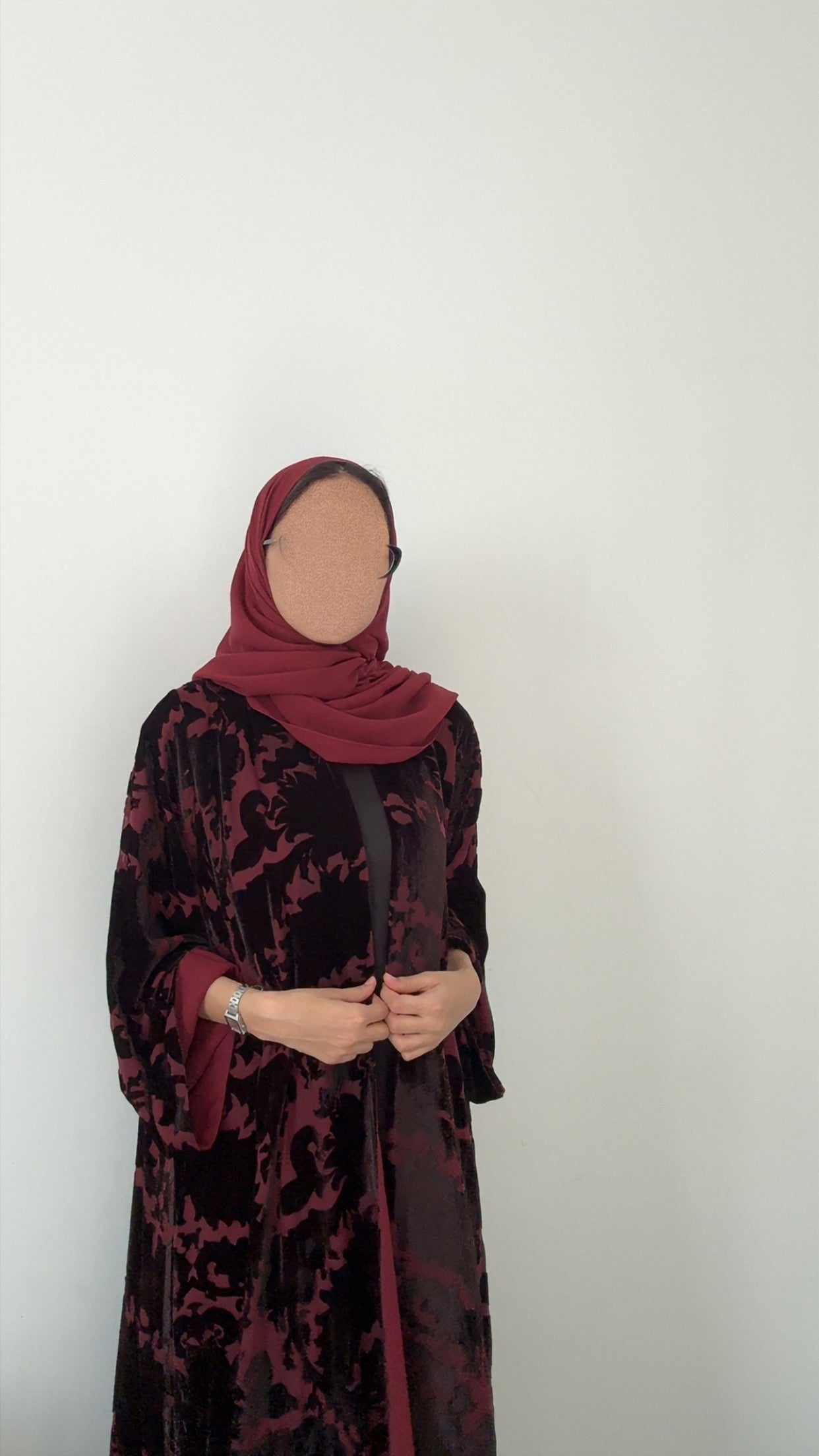 Reign abaya