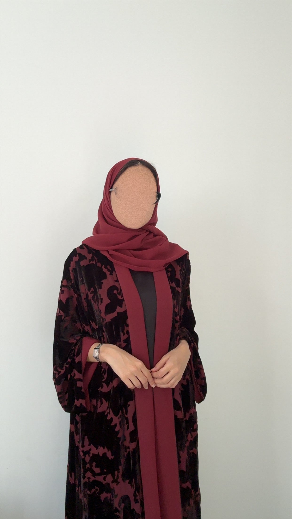 Reign abaya